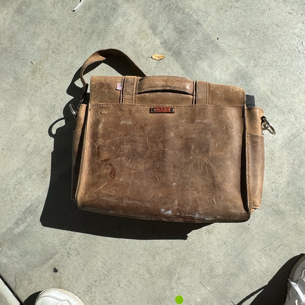 Leather briefcase - Picture 2 of 11